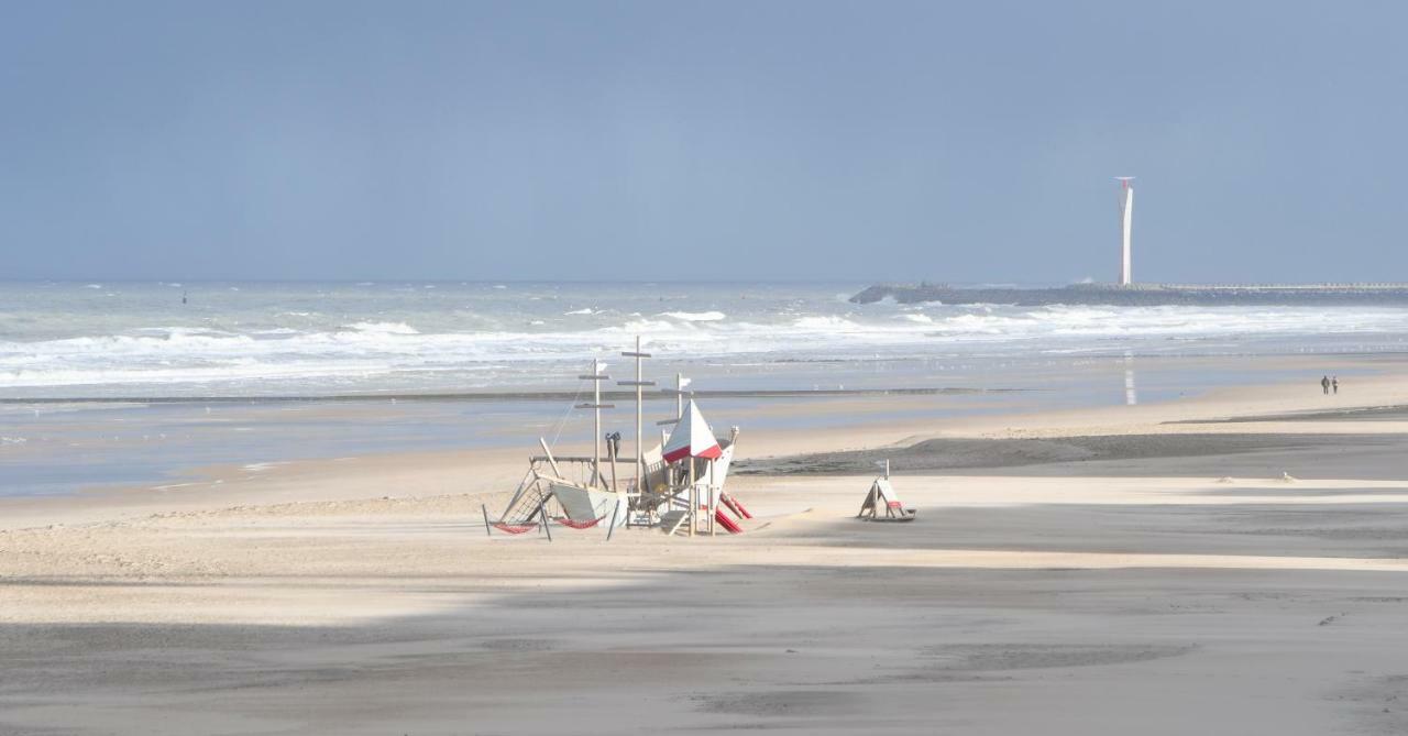 Studio Zwembad Met Frontaal Zeezicht Ostend Exterior photo