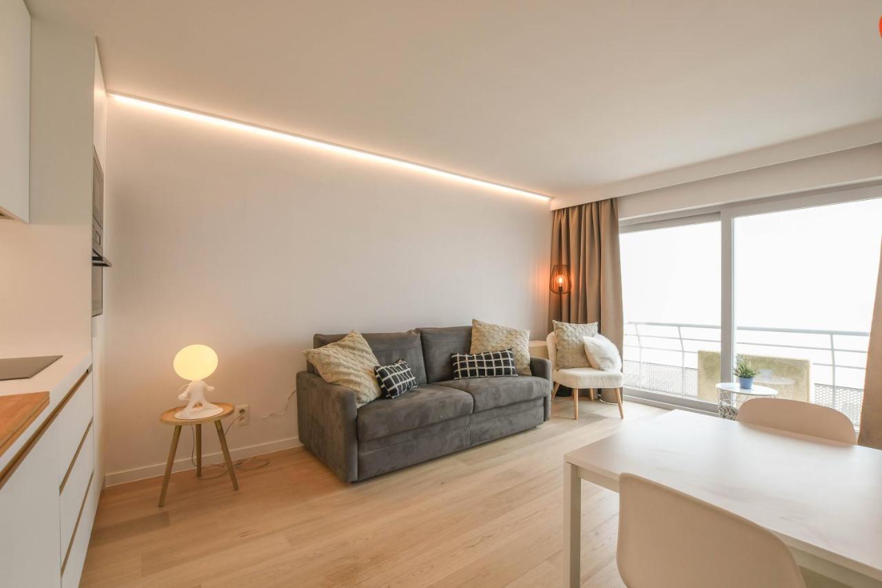 Studio Zwembad Met Frontaal Zeezicht Ostend Exterior photo